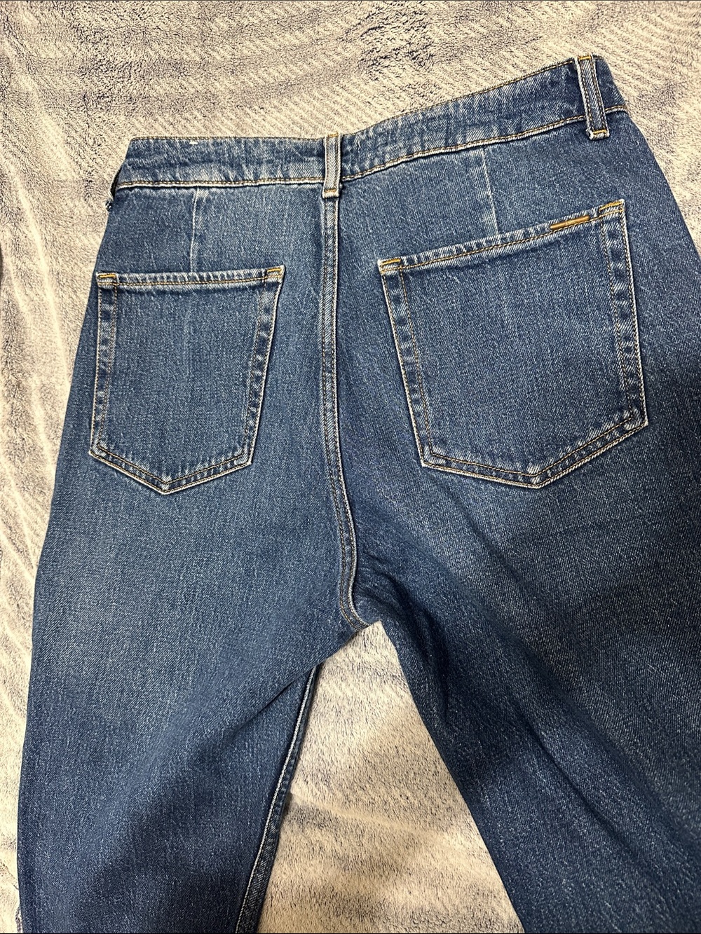 ZARA Dark Blue High-Rise Button-Front Jeans - Picture 3 of 5